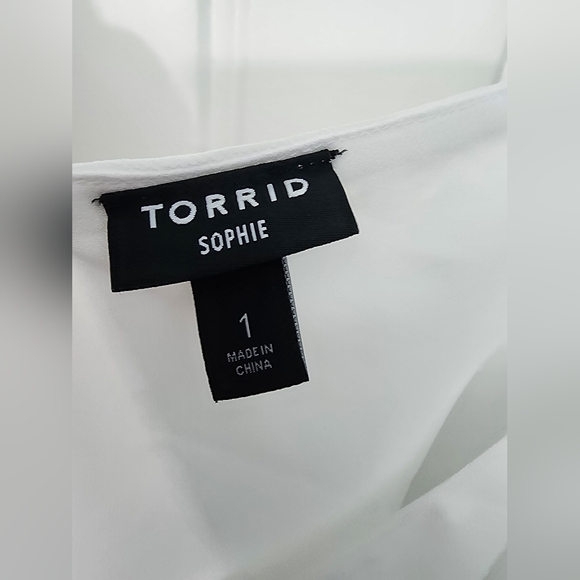 Torrid White Sophie Chiffon Swing Cami, Plus Size 1 - Picture 7 of 8